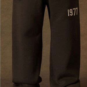 Essentials Fear of God Off-Black Relaxed Sweatpants